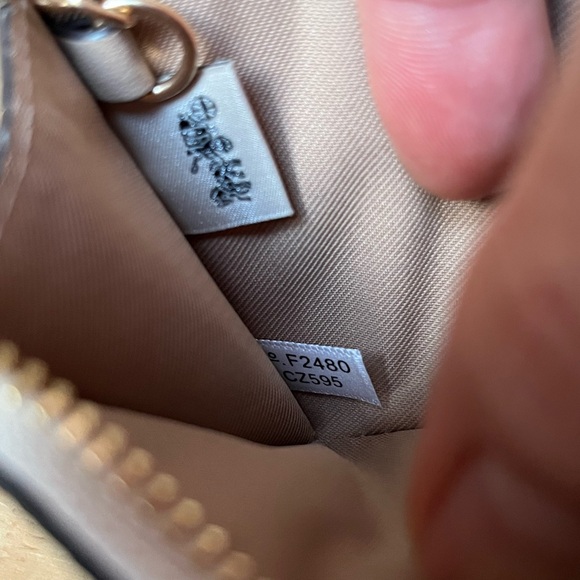 Coach Card Holder🎈🎈 - Picture 7 of 8